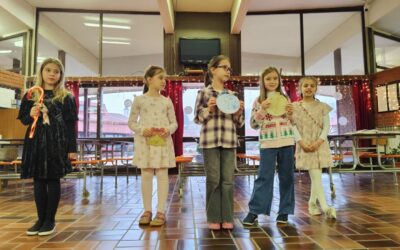 Božićni program učenika nižih razreda