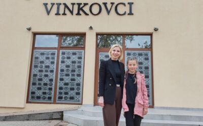 Učenica Mariia Rozbakova i učiteljica Sanja Habek bile su na državnoj smotri LiDraNo u Vinkovcima