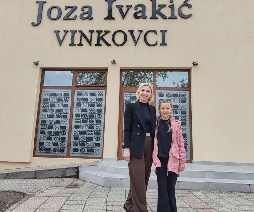 Učenica Mariia Rozbakova i učiteljica Sanja Habek bile su na državnoj smotri LiDraNo u Vinkovcima