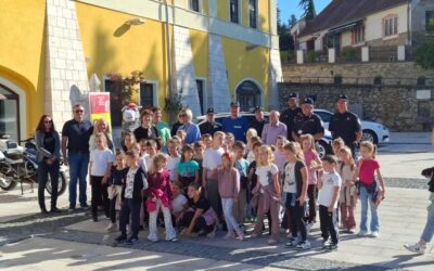 Prometno edukativna akcija “Sigurno u školu s HAK-om”
